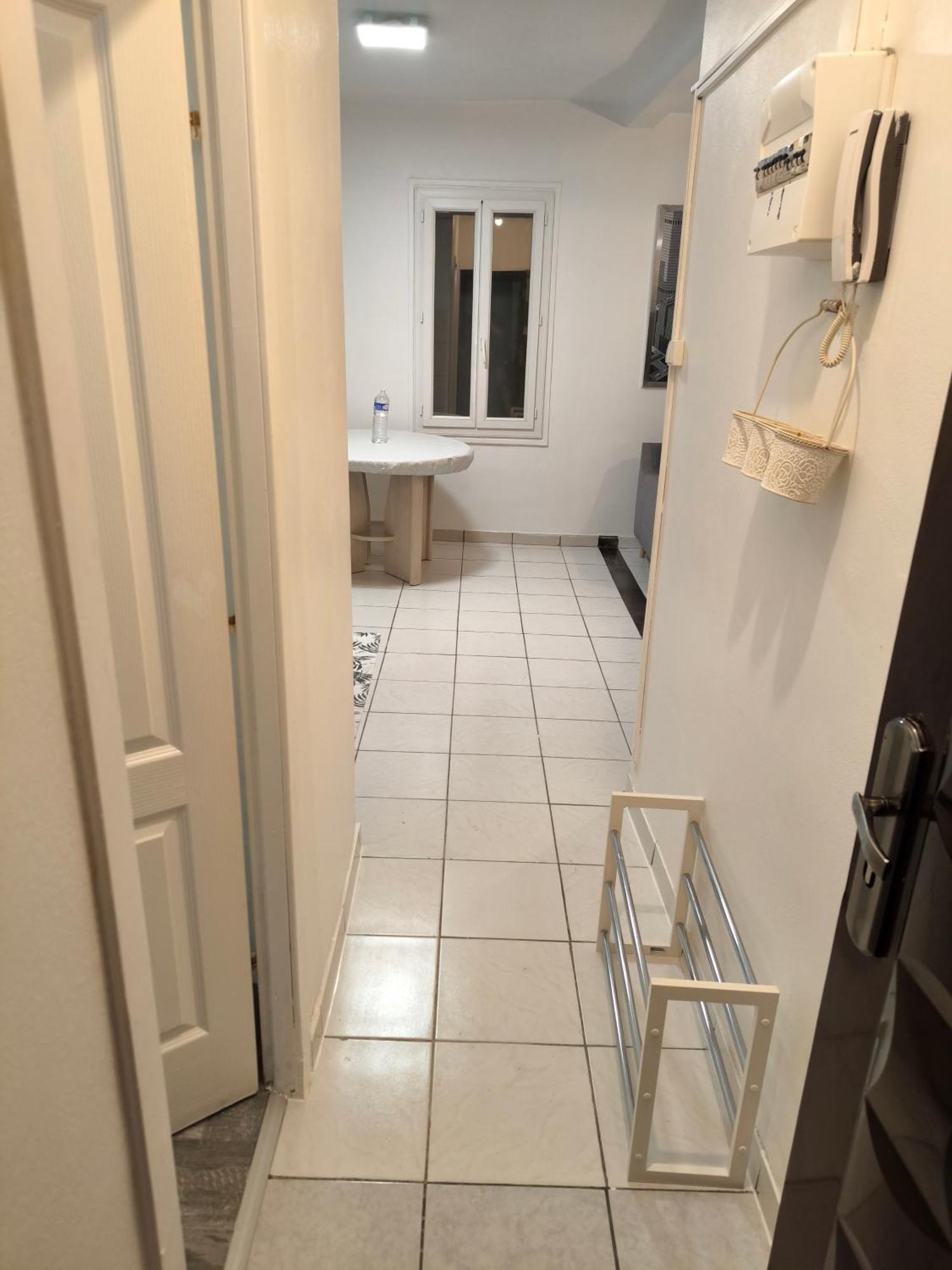 Appartement F1 200 Metre De La Gare à Perpignan Extérieur photo