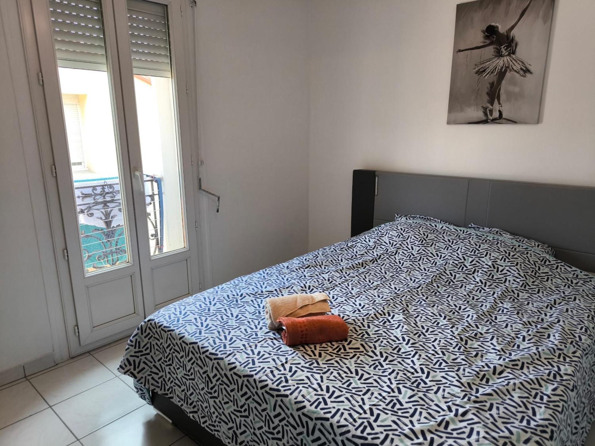 Appartement F1 200 Metre De La Gare à Perpignan Extérieur photo