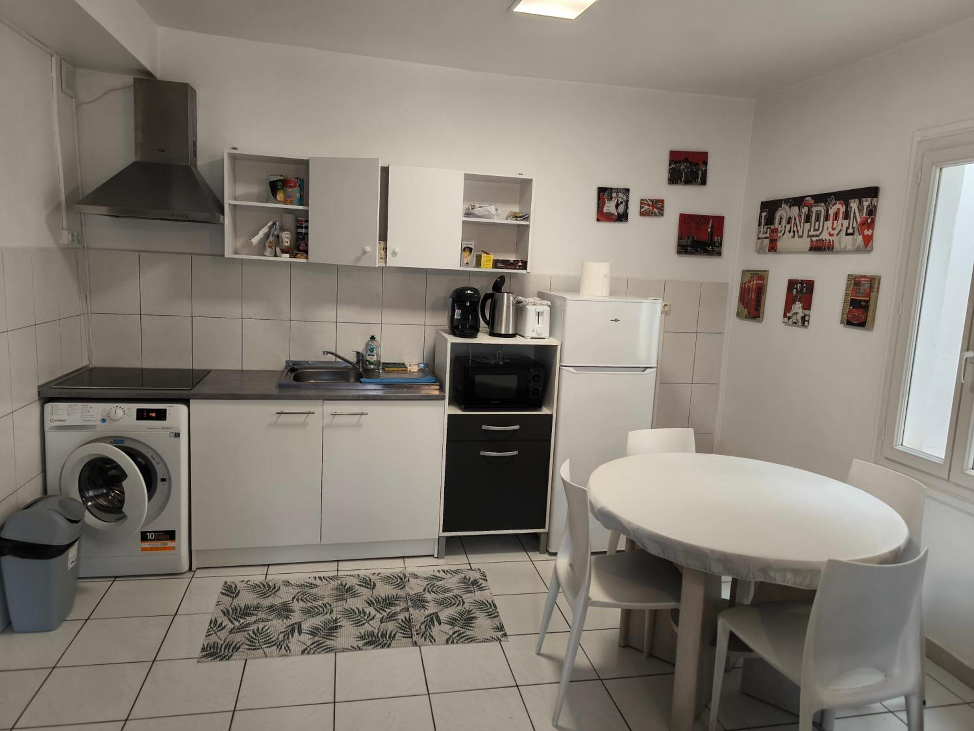 Appartement F1 200 Metre De La Gare à Perpignan Extérieur photo