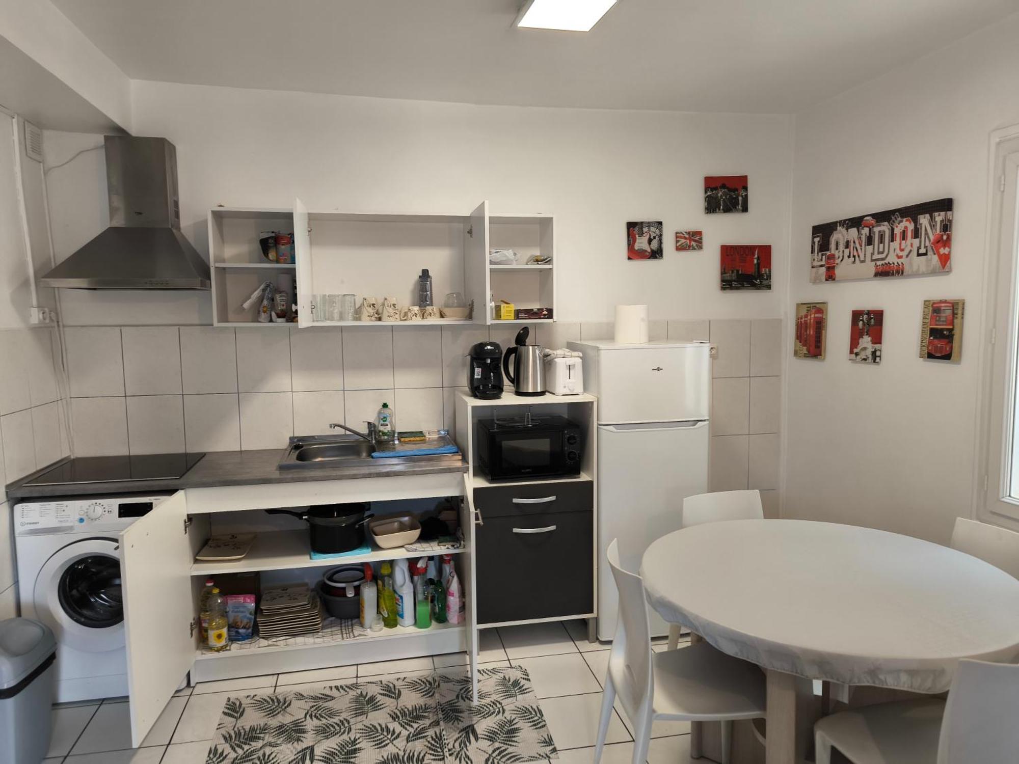 Appartement F1 200 Metre De La Gare à Perpignan Extérieur photo